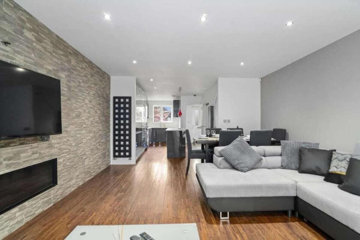 Superb Stonewall Terrace 런던 외부 사진